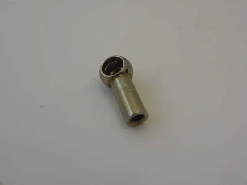 (Nos) 356 Ball Cup Socket W/ Rh Thread - 1950-65 2