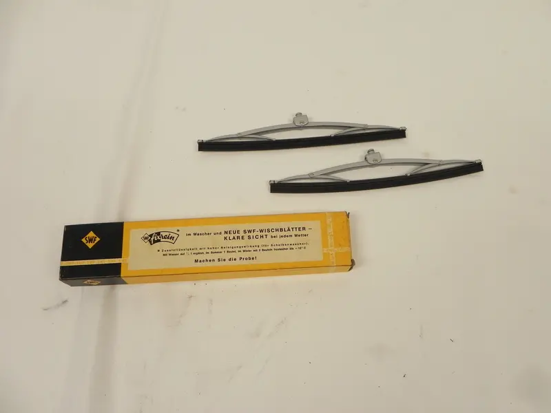 (Nos) 356 Pre-A/A Set Of Silver Screw-Type Windshield Wiper Blades - 1954-58 1