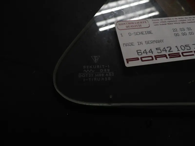 (Nos) 356 Vent Glass 1957-66 2