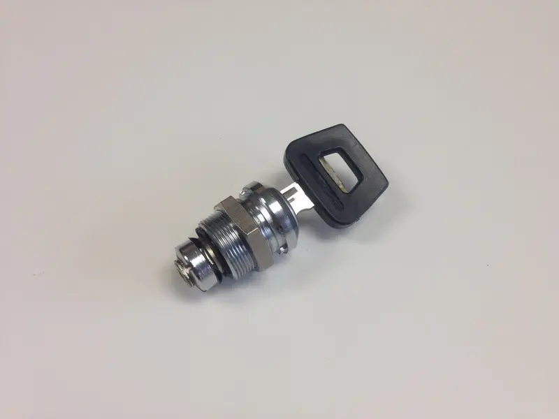 (Nos) 914 Glove Box Lock Cylinder And Key - 1970-76 1