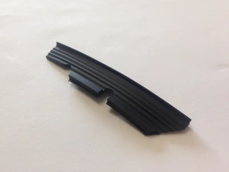 (Nos) 914 Right Side Engine Lid Grille Seal 1