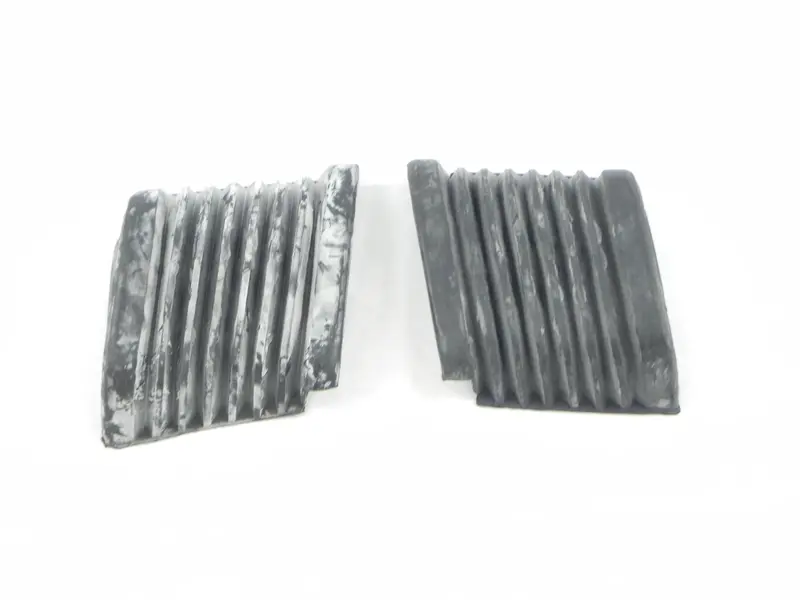 (Nos) Pair Of Front Bumper Bellows - 1974-89 1