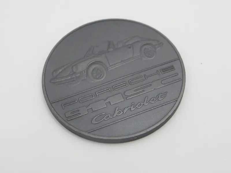 (Nos) Vintage Calendar Coin 'Porsche 911Sc Cabriolet' 1