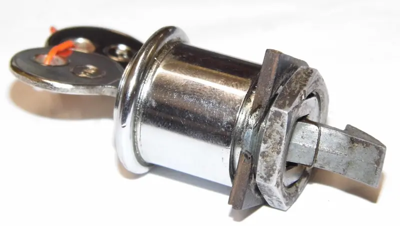 (Original) 356 A/B Glove Box Lock With 2 Keys - 1955-63 1