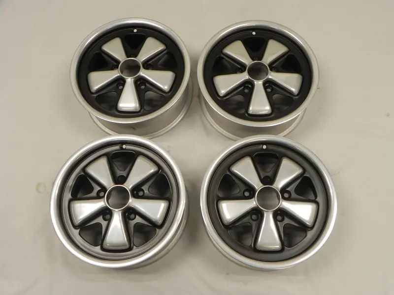 (Refinished) 911/912 Complete Set Of Late 6J X 15 Forged Alloy Flat Six Fuchs Wheel - 1965-89 1