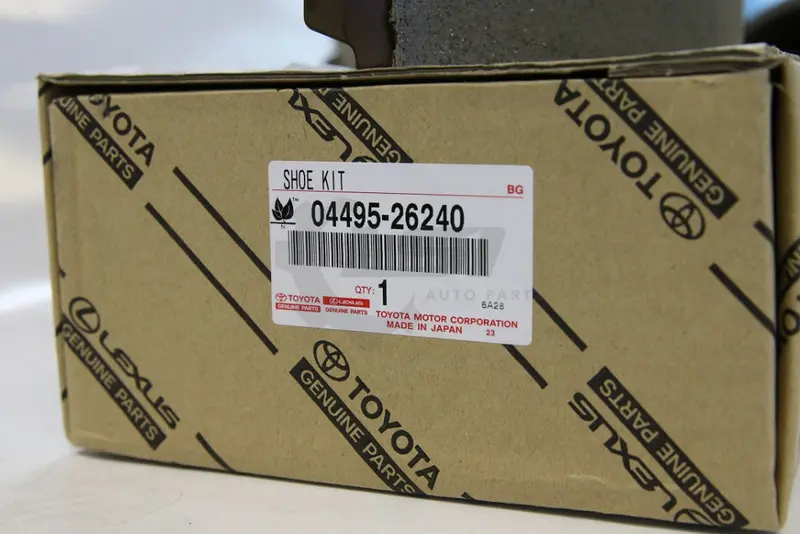 Toyota Genuine Hiace Rear Brake Shoes Set N1847 Kdh200 04495-26240 1