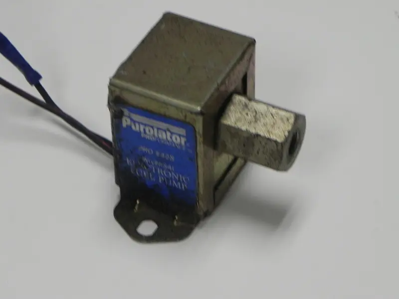 (Used) 12 Volt Purolator Electronic Fuel Pump 1