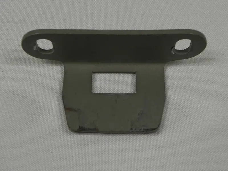 (Used) 356 Bt6/C/Sc Engine Lid Latch - 1961-65 1