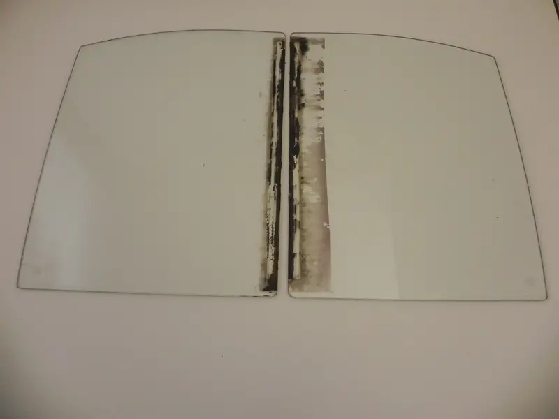 (Used) 356 Cabriolet Pair Of Original Sekurit Door Window Glass - 1959-65 1