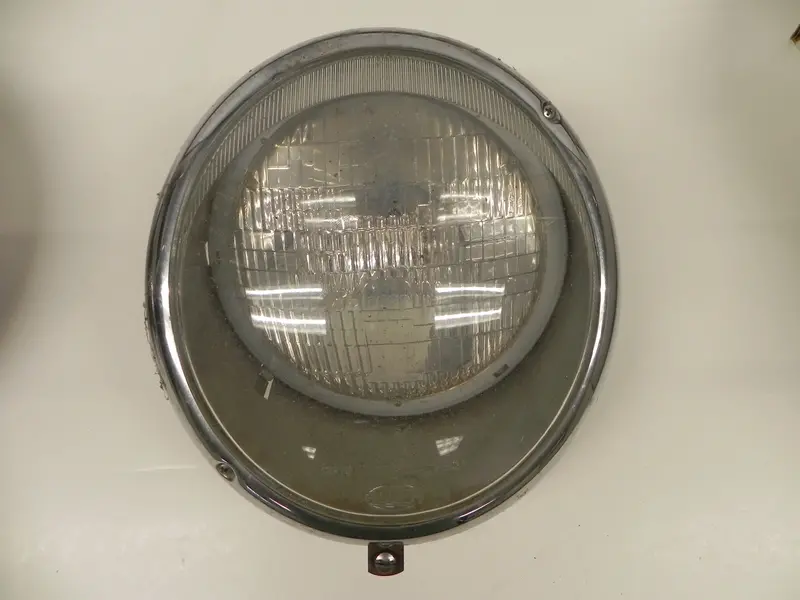 (Used) 356 Hella Sb19 Headlight 1