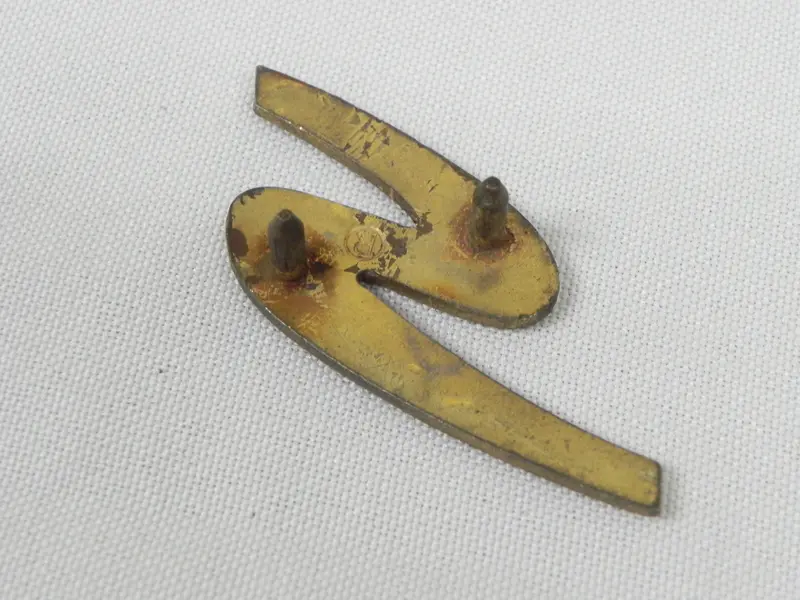 (Used) 356 Original 'R' Gold Emblem: "S" - 1962-63 2