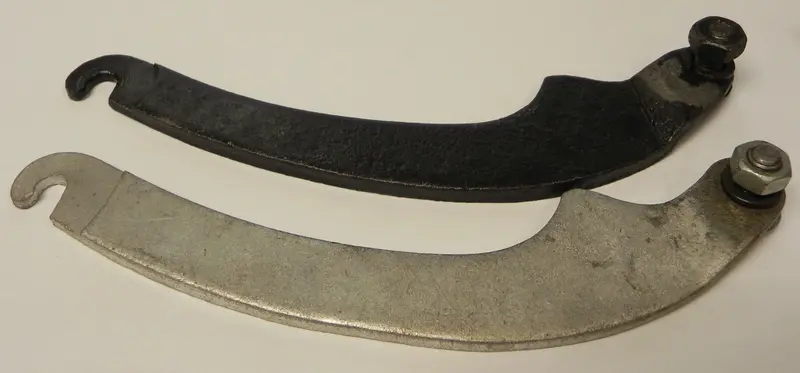 (Used) 356 Pre-A/A/B Right Brake Shoe Lever - 1950-63 1