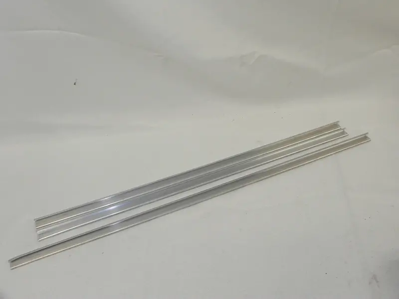 (Used) 356 Pre-A/A Not Complete Set Of Aluminum Strips At Door Opening - 1950-59 1