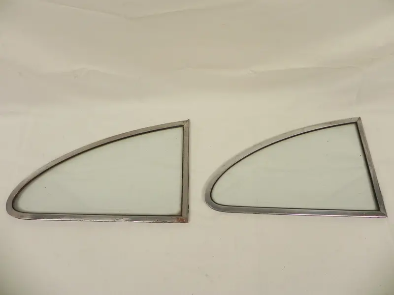 (Used) 356 Sigla Right Rear Quarter Window - 1950-65 1