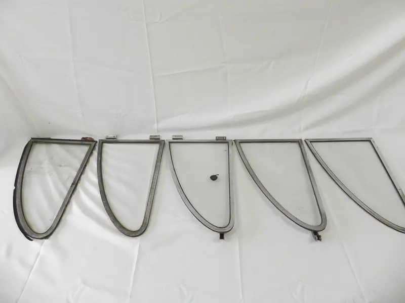 (Used) 356 Sigla Right Rear Quarter Window - 1950-65 1