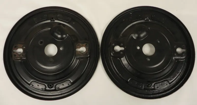 (Used) 356B Front Drum Brake Backing Plate Pair - 1960-63 1