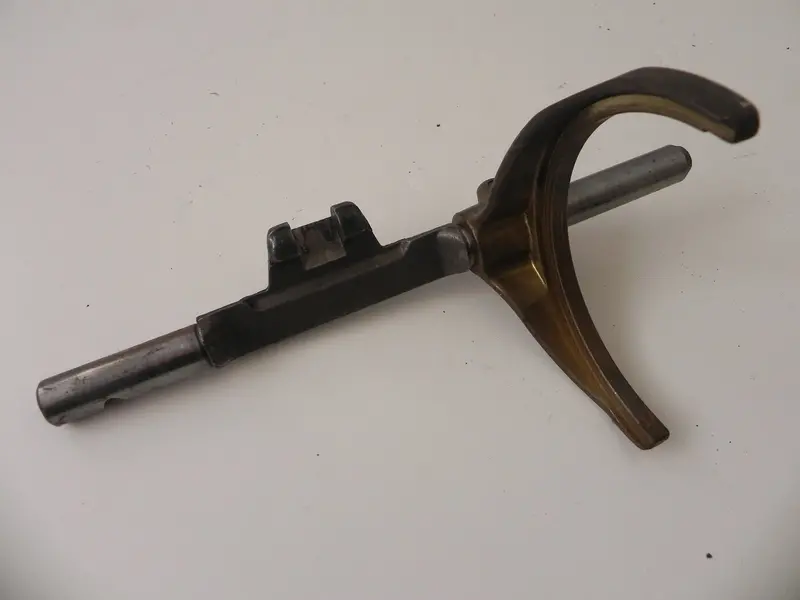 (Used) 911 1St/2Nd Shift Fork And Rod 1972-85 1