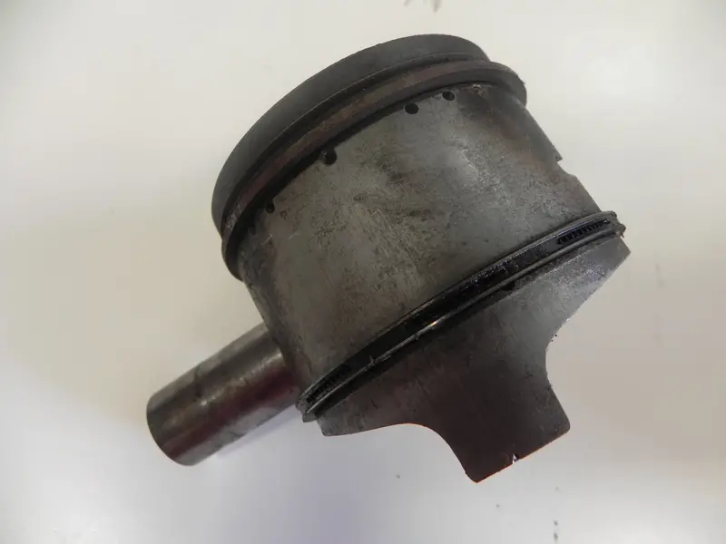 (Used) 911 2.0L Mahle Piston And Cylinder - 1965-67 2