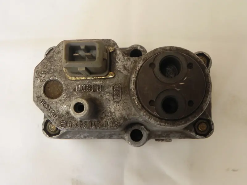 (Used) 911 2.7L Warm Up Regulator - 1973-75 1