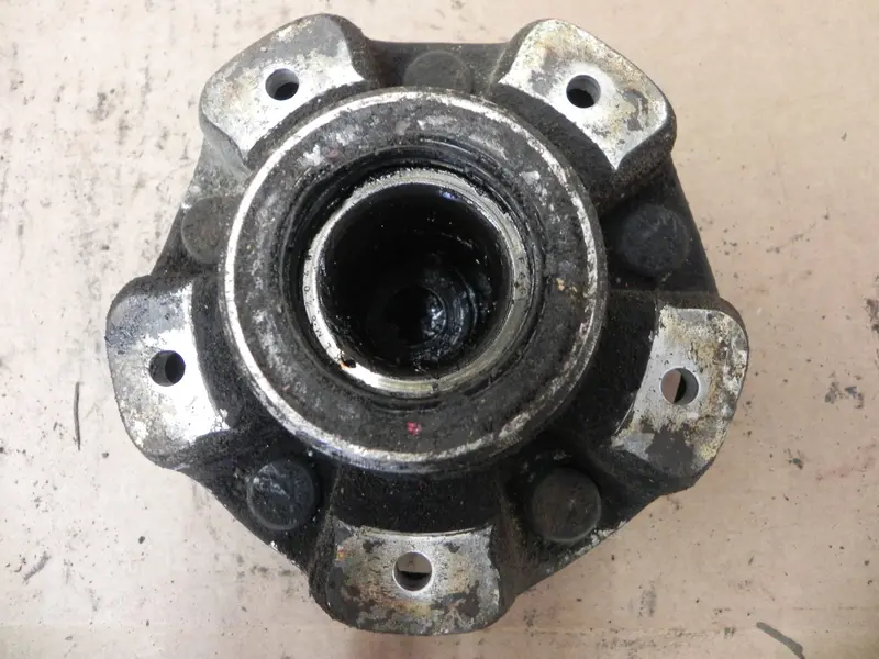 (Used) 911/912/914-6 Front Wheel Hub - 1968-73 1