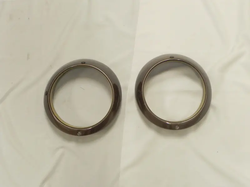 (Used) 911/912/930 Pair Of Brown Sealed Beam Headlight Rims - 1968-86 1