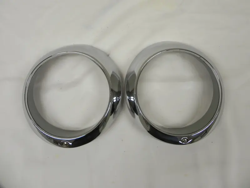(Used) 911/912/930 Pair Of Sealed Beam Headlight Rims W/ Beauty Rings - 1968-86 1