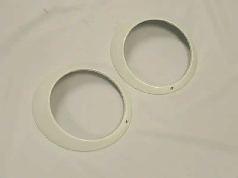 (Used) 911/912/930 Pair Of White Sealed Beam Headlight Rims - 1968-86 2