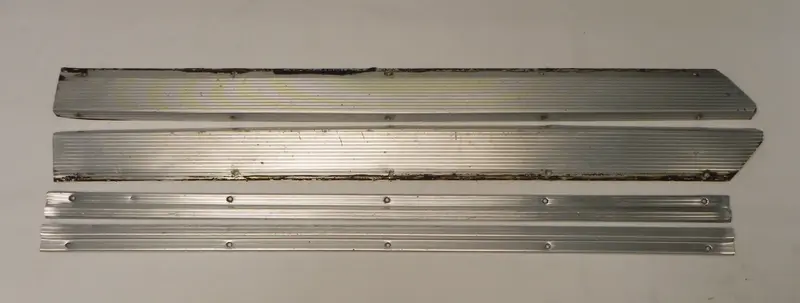 (Used) 911/912 Aluminum Door Step Threshold Plate And Carpet Trim Set - 1965-73 1