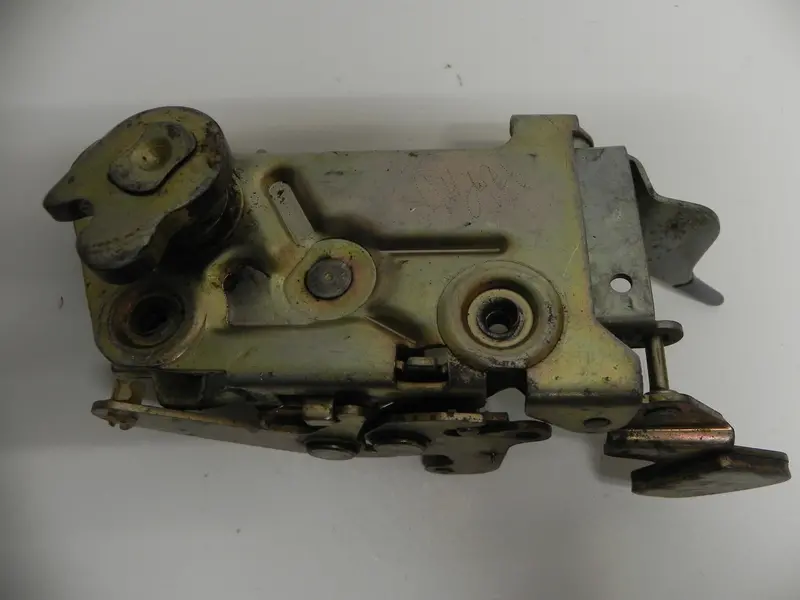 (Used) 911/912 Driver's Side Door Lock Mechanism - 1984-94 2