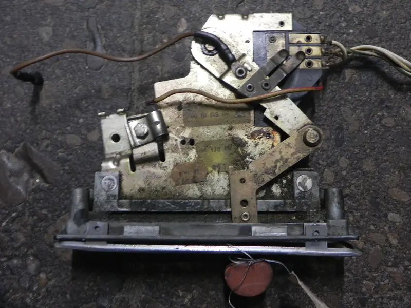 (Used) 911/912 Fresh Air Controller - 1969-73 1