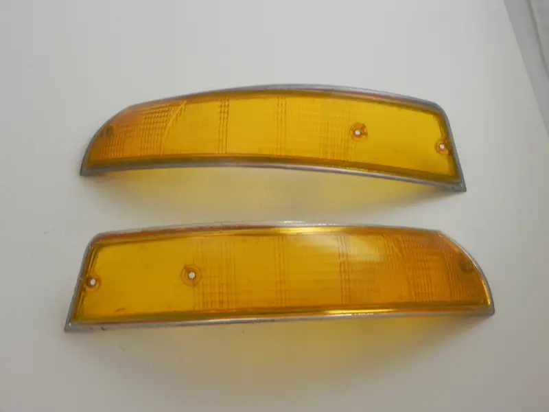 (Used) 911/912 Pair Of Bosch Front Turn Signal Lenses - 1969-72 1