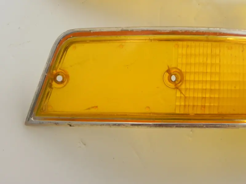 (Used) 911/912 Pair Of Bosch Front Turn Signal Lenses - 1969-72 2