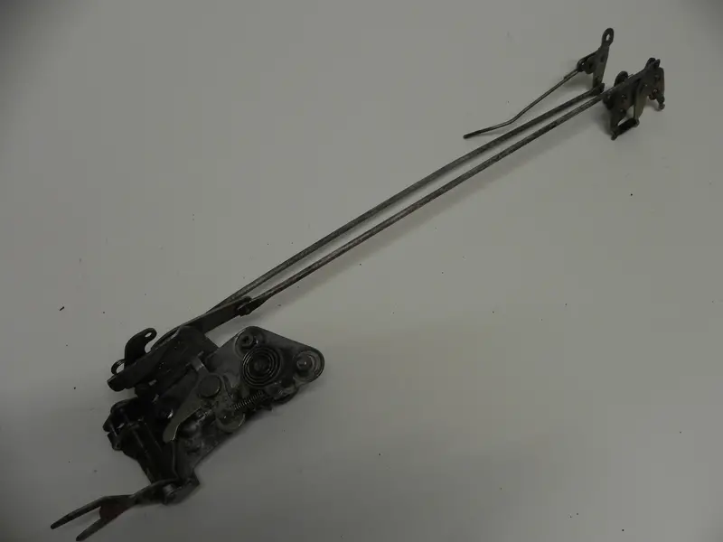 (Used) 911/912 Passenger's Side Door Lock Mechanism - 1974-89 1