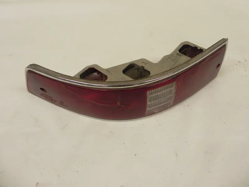 (Used) 911/912 Swb Original Usa Driver's Side Tail Light - 1965-68 1