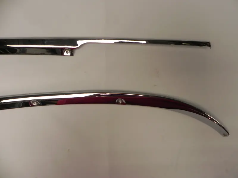 (Used) 911/912 Targa Swb Original Pair Of Rear Quarter Panel Chrome Trim Pieces - 1965-67 2