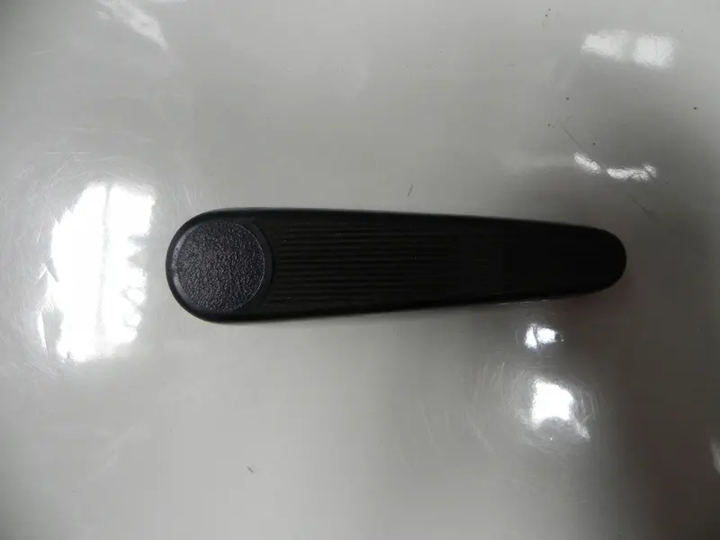 (Used) 911/912 Targa Top Handle Cover 1