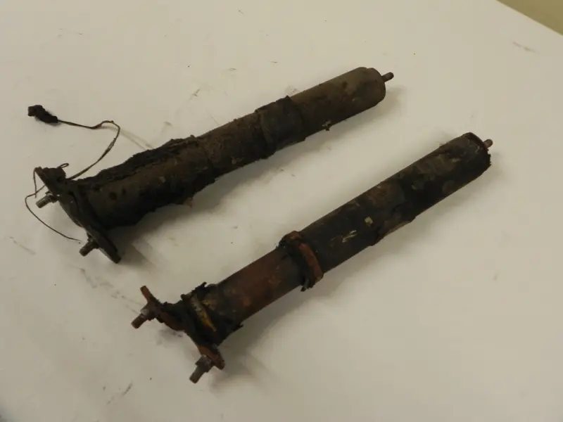 (Used) 911/912E/930 Pair Of Rear Bumper Impact Absorbers - 1974-89 2