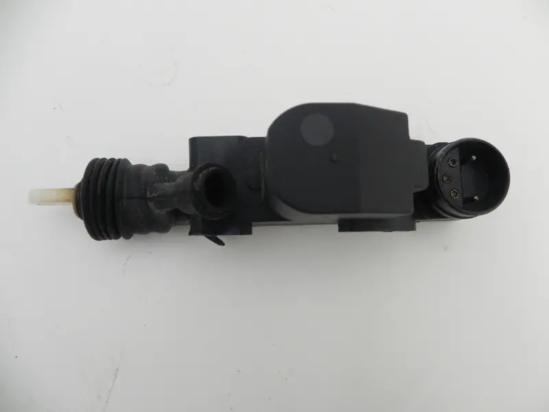 (Used) 911/944/928/968 Driver Or Passenger Side Door Lock Solenoid - 1984-95 2