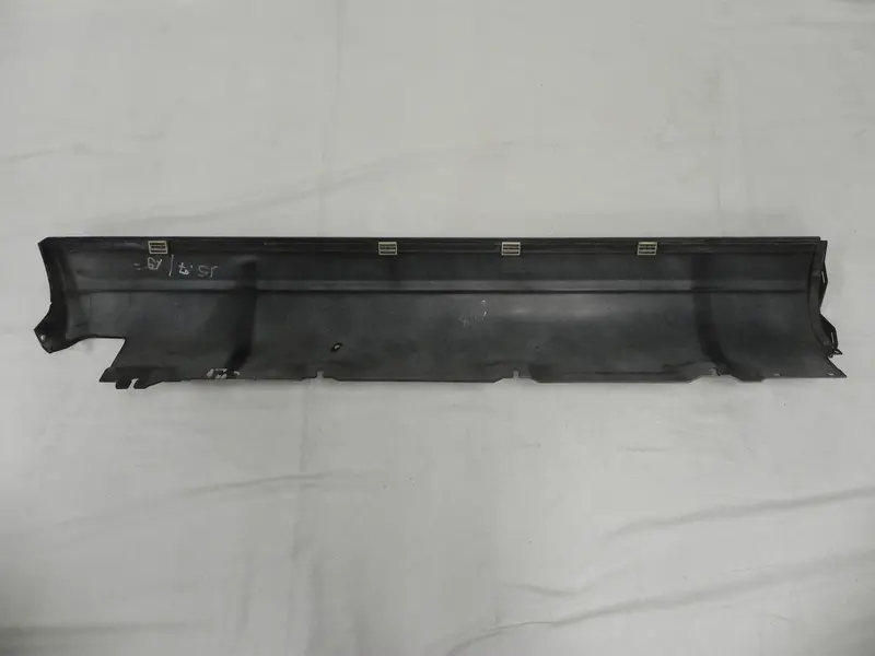 (Used) 911/964 Rocker Panel Sill Cover Right 1989-94 2