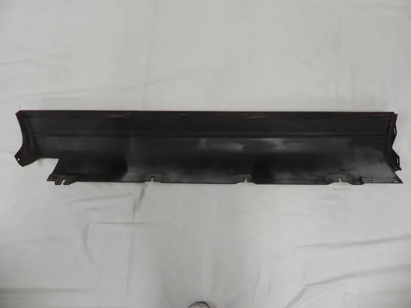 (Used) 911/964 Rocker Panel Sill Cover Right 1989-94 2