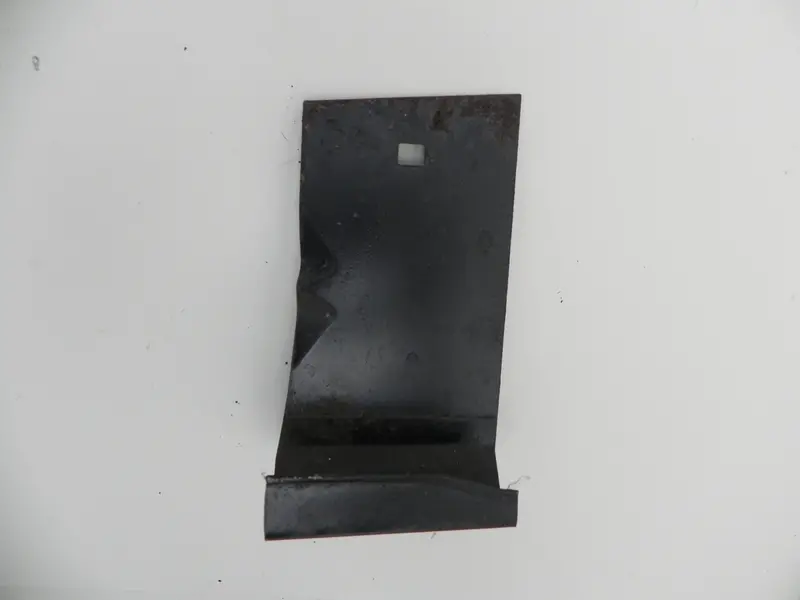 (Used) 911 Air Baffle Plate Center 1969-77 1