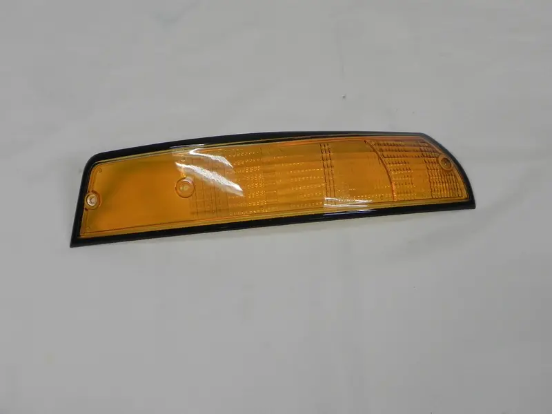 (Used) 911 Bosch Right Front Us Turn Signal Lens With Black Trim - 1973 1