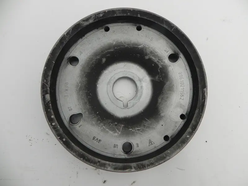 (Used) 911/Boxster Crankshaft Pulley 1997-04 1