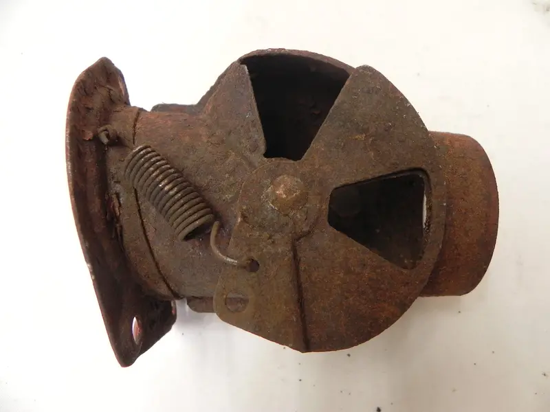 (Used) 911 Heat Control Valve Right - 1969-83 1
