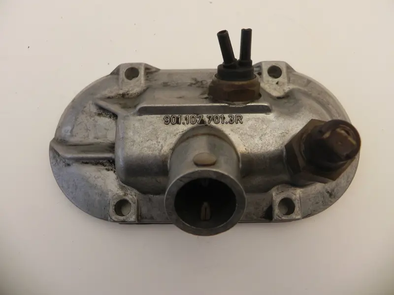 (Used) 911 Oil Breather Cover 1969-94 1