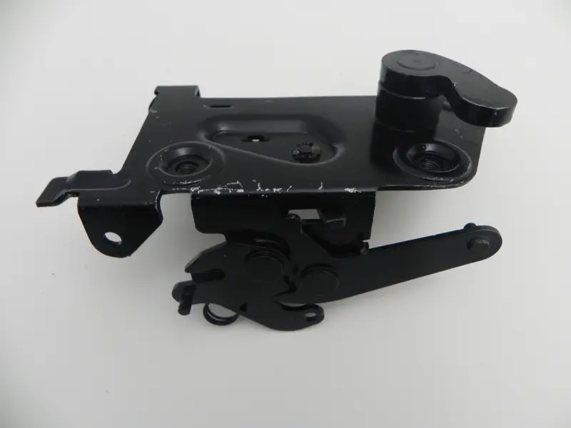(Used) 911 Passenger's Side Door Lock Mechanism - 1965-66 2