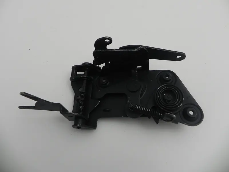(Used) 911 Passenger's Side Door Lock Mechanism - 1972-73 1