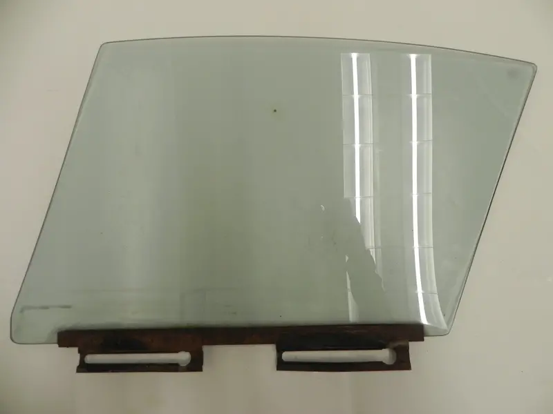 (Used) 911 Sekurit Passenger Side Window 1970-79 2