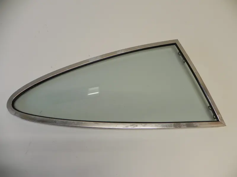 (Used) 911 Sekurit Quarter Window Right Tinted - 1968-77 1