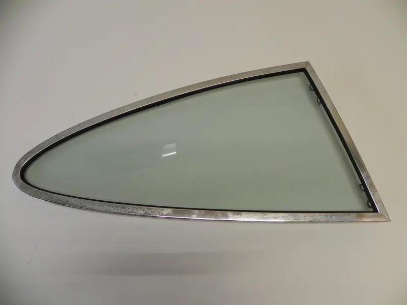 (Used) 911 Sekurit Quarter Window Right Tinted - 1968-77 1